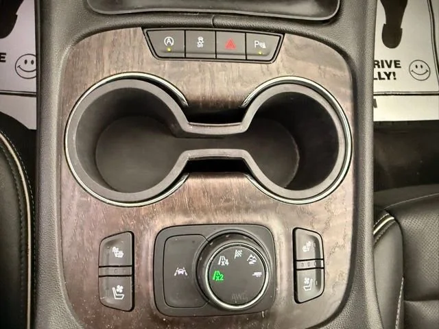 2023 GMC Acadia Denali - Photo 25