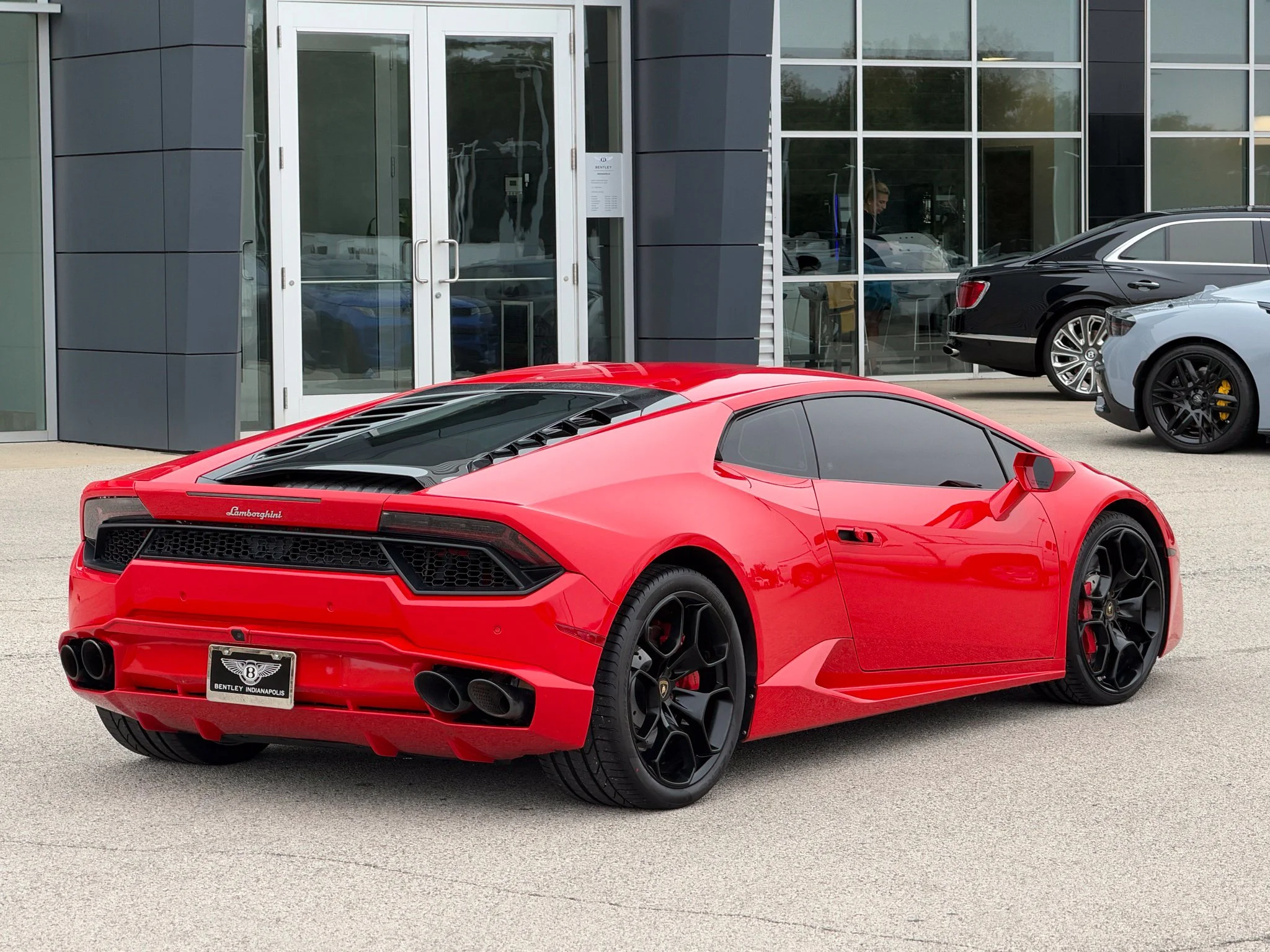 Used 2016 Red Lamborghini LP580-2 image 3