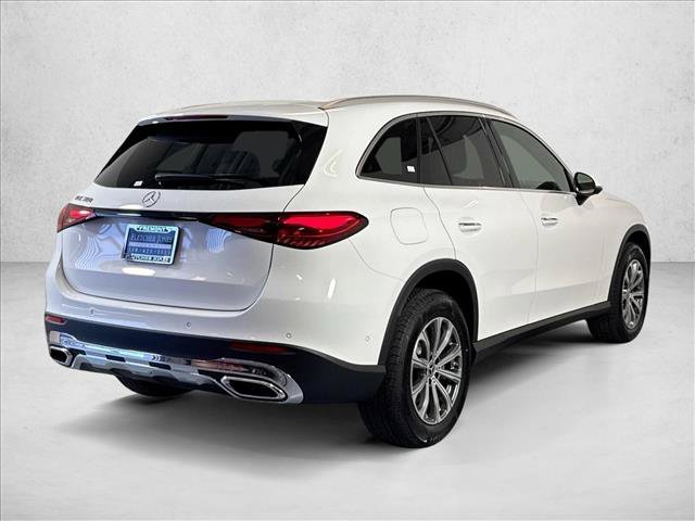 New 2026 Polar White Mercedes-Benz GLC 300 image 34