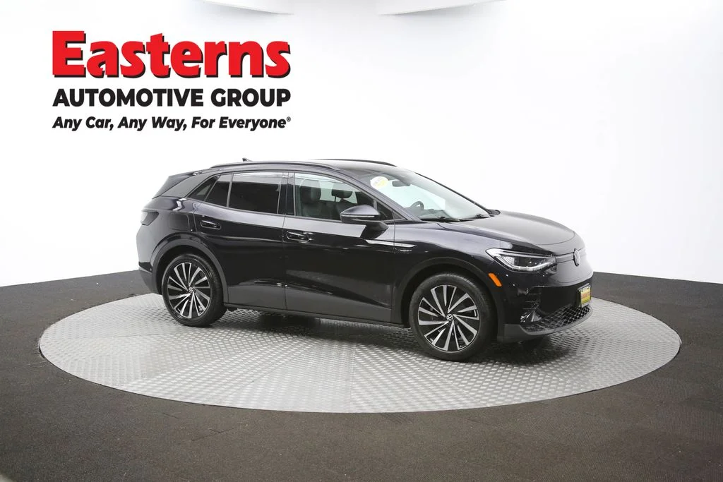 Used 2024 Black Volkswagen S image 44