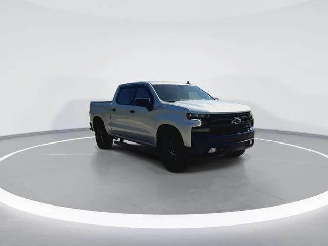 Used 2021 Silver Chevrolet LT Trail Boss image 2