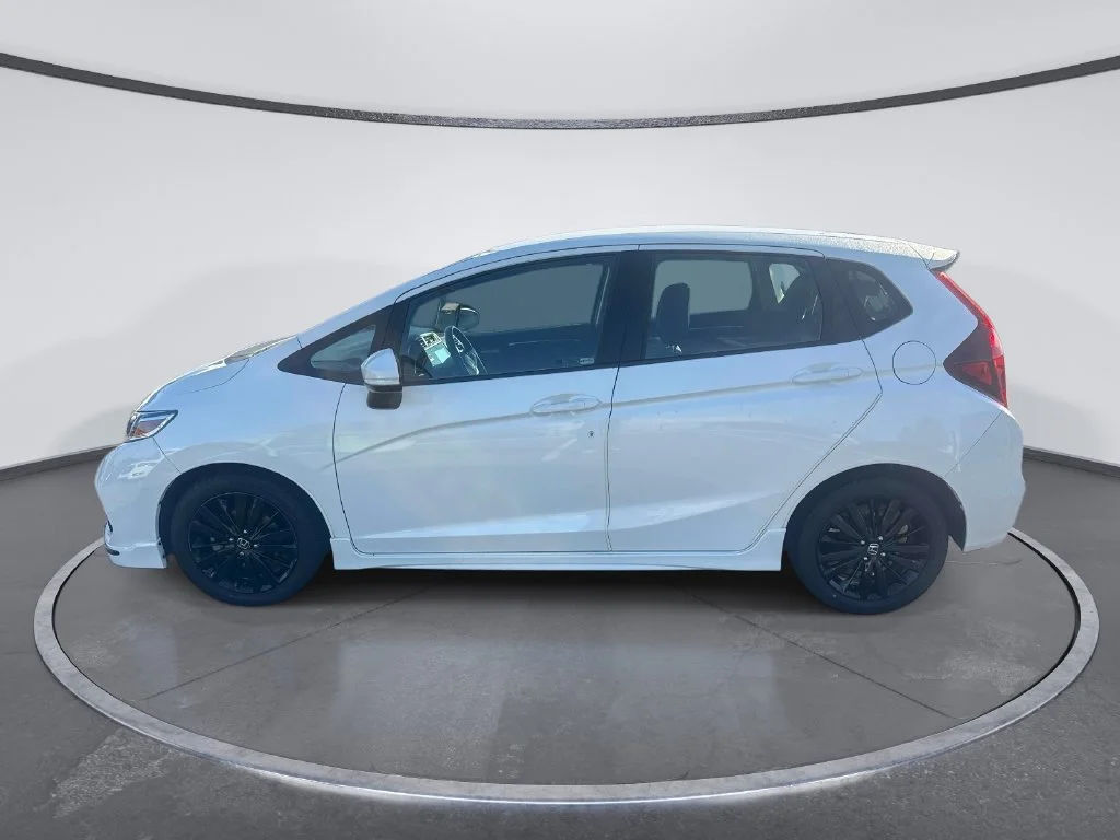 Used 2018  Honda Sport image 3