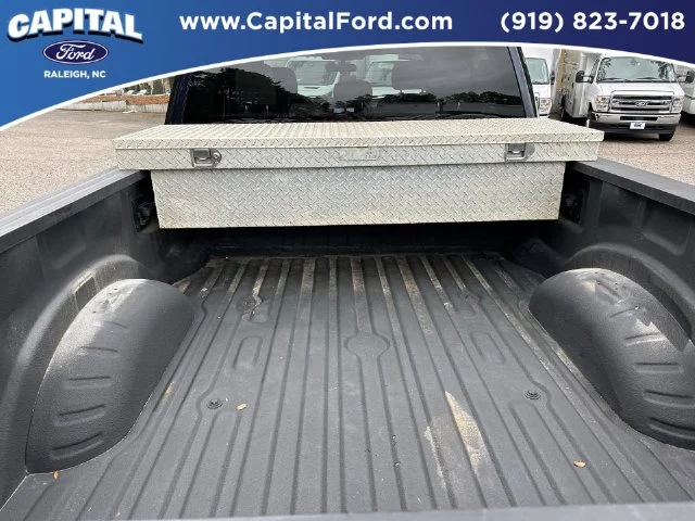 Used 2022 Blue Ford XLT image 16