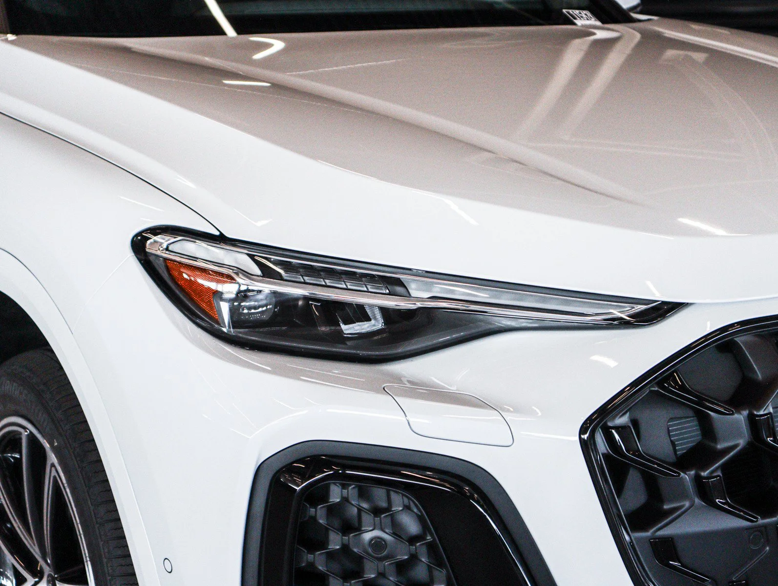 New 2026 Glacier White Metallic Audi Premium Plus image 31