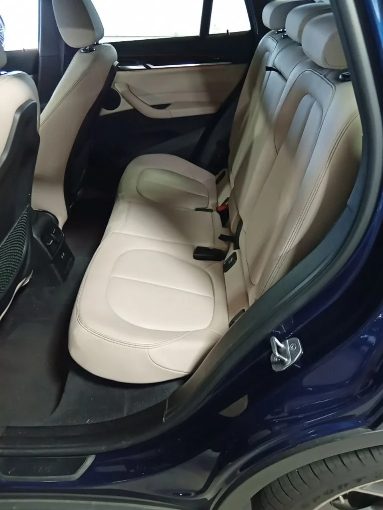 Used 2019 Blue Metallic BMW xDrive28i image 10
