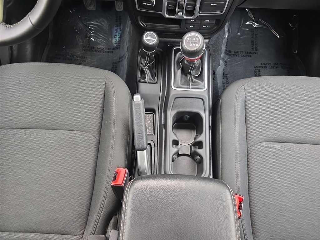Certified Used 2018 Gray Jeep Unlimited Sahara image 14