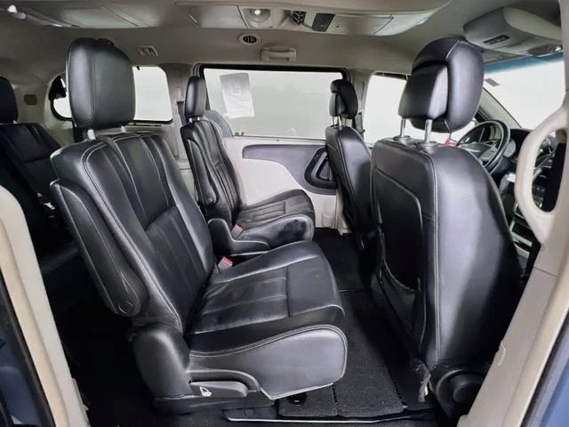 2013 Chrysler Town & Country Touring - Photo 39