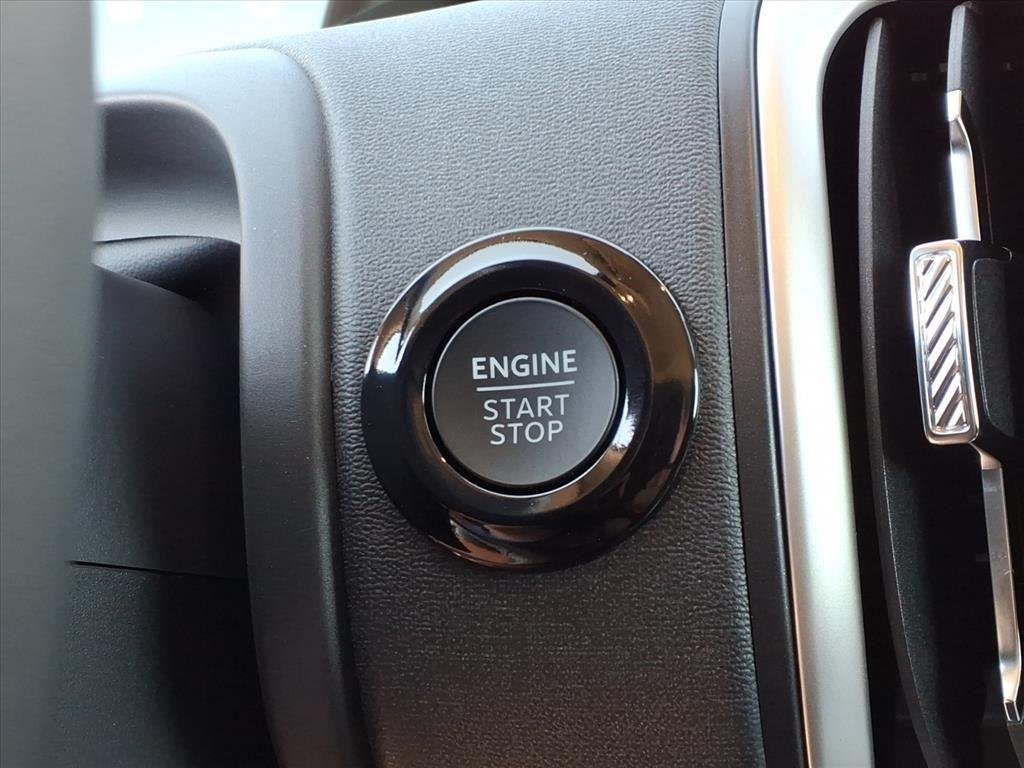 New 2025 Oxford White Ford Active image 13
