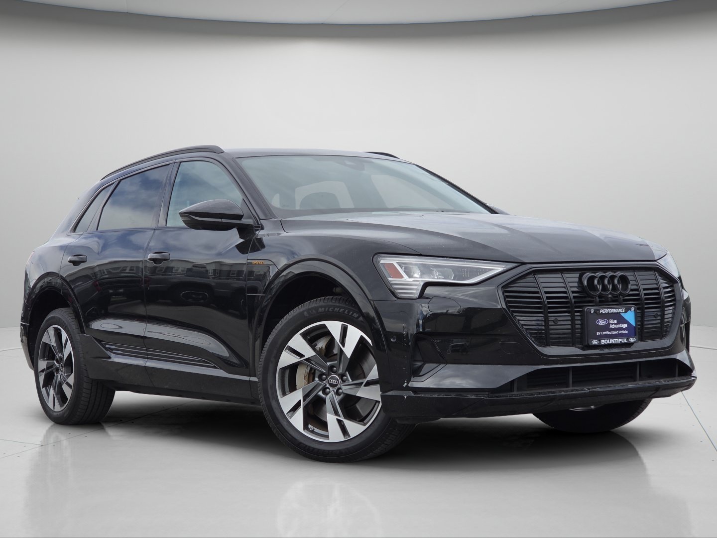 Certified Used 2023 Mythos Black Metallic Audi Premium image 2