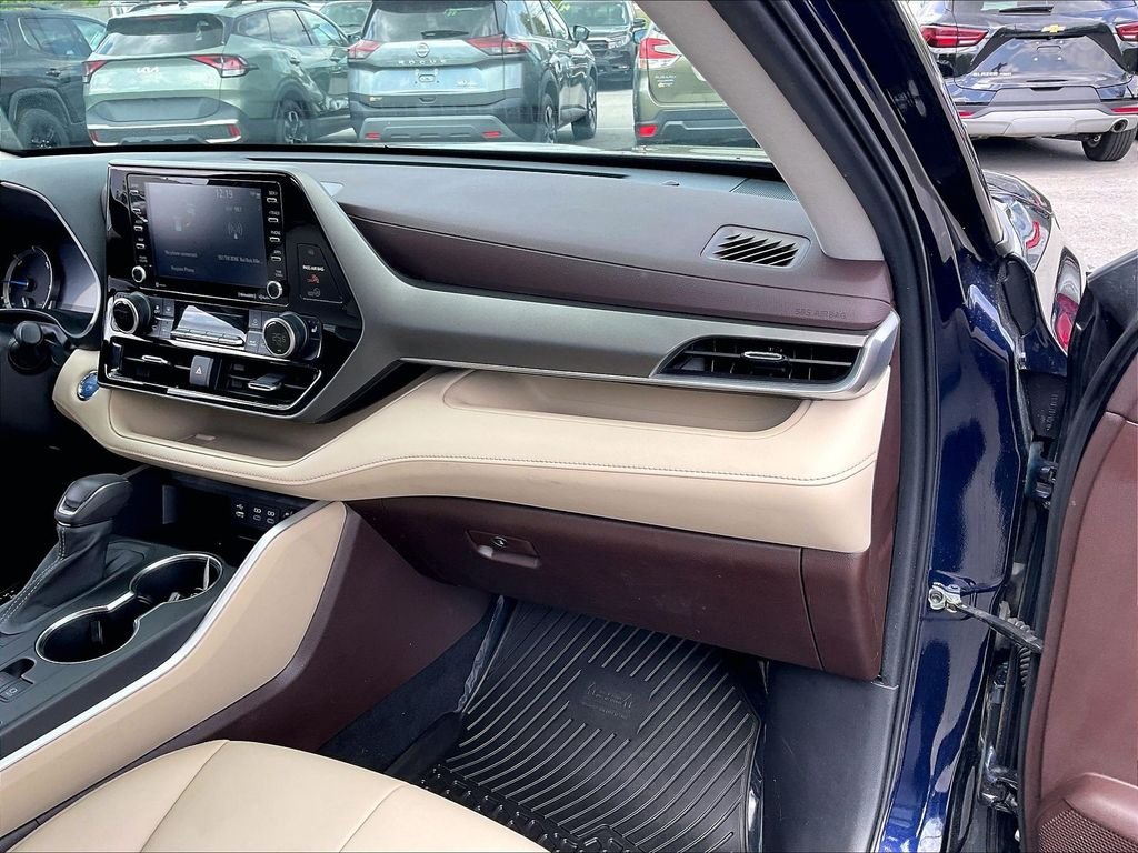 Used 2022 Blueprint Toyota XLE image 12