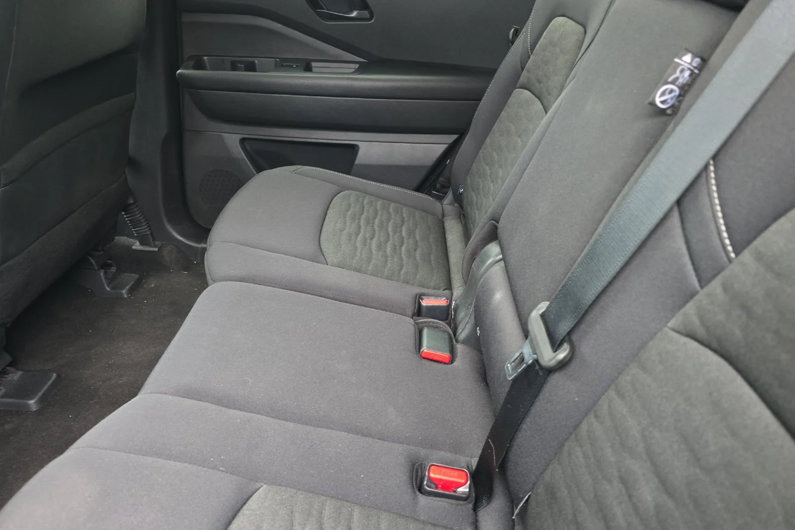 Used 2025 Deep Ocean Blue Pearl Nissan SV image 10