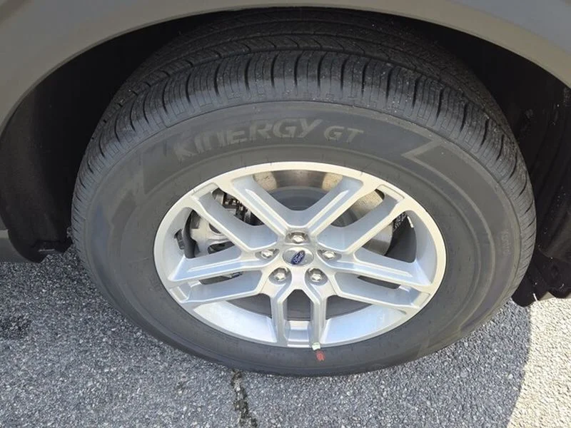 New 2026 Carbonized Gray Metallic Ford Active image 17