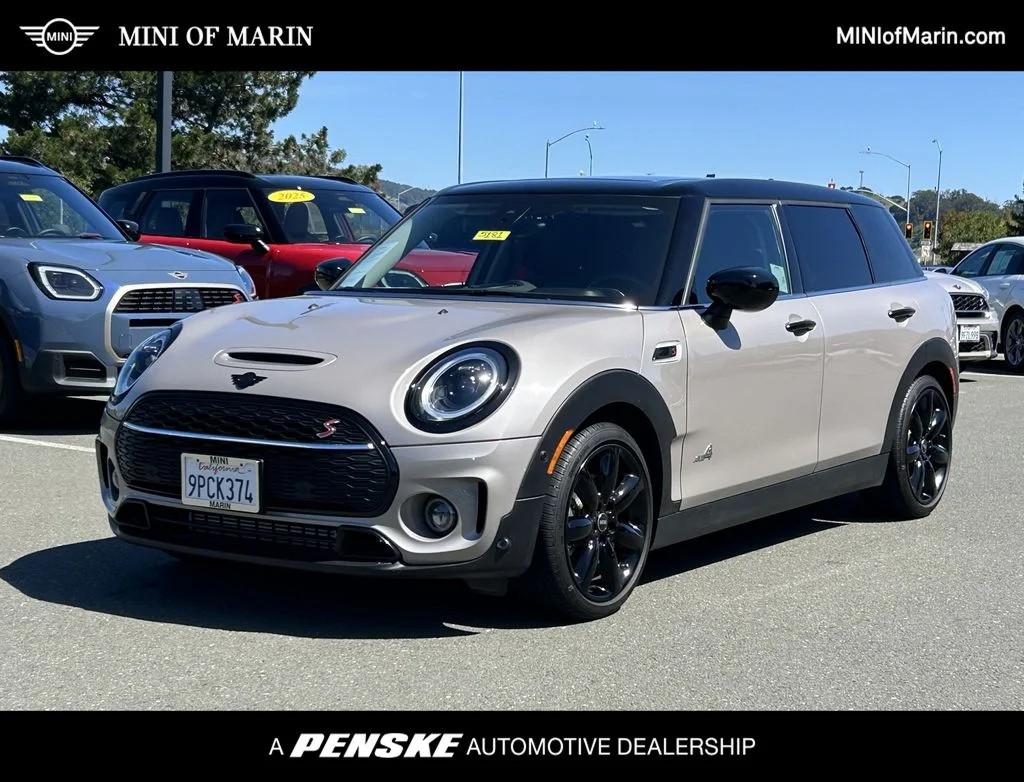 2022 MINI Clubman Cooper S ALL4's photo