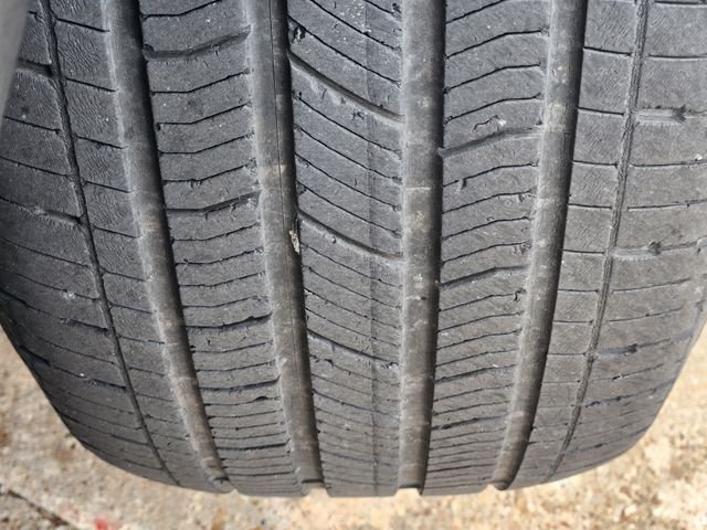 Used 2023 White/off-white Jeep Limited image 11