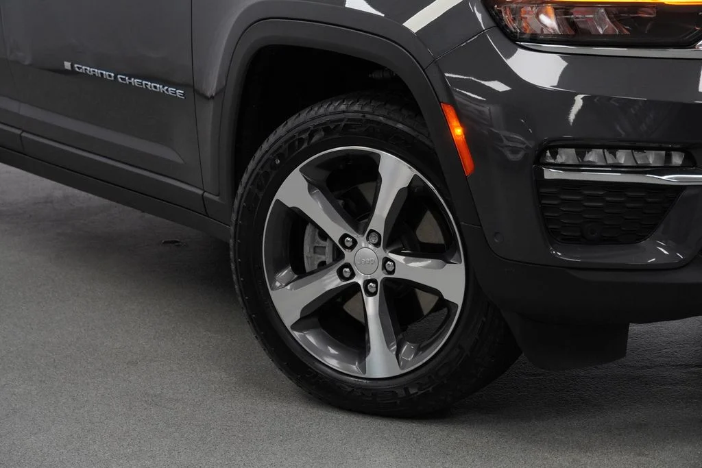 Used 2022 Gray Jeep 4xe image 4