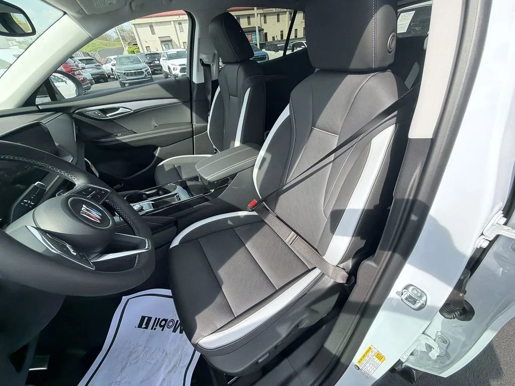 New 2026 Iridescent White Tricoat Buick Sport Touring image 17