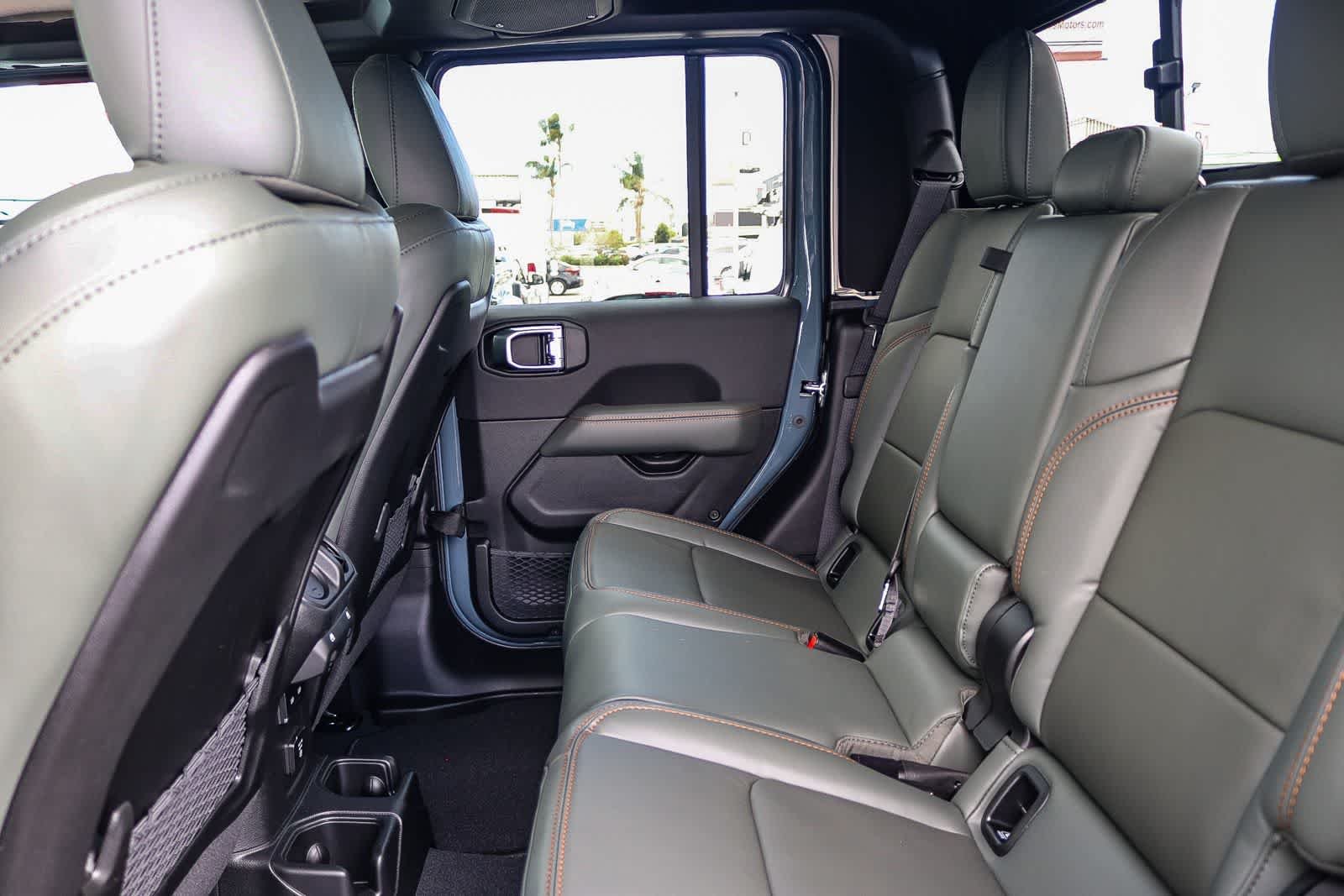 New 2026 Anvil Clear-Coat Exterior Paint Jeep Mojave X image 21