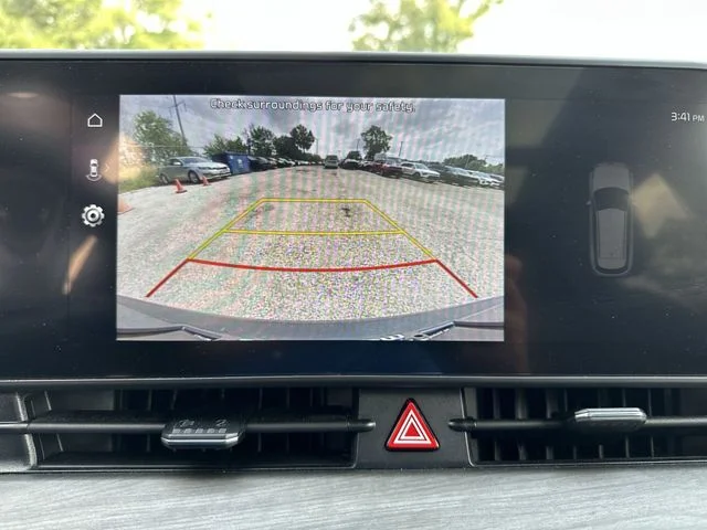 Used 2023 Green Kia X-Line image 26