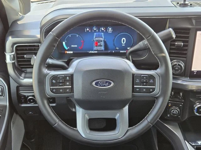 Used 2025 Avalanche Ford Lariat image 22