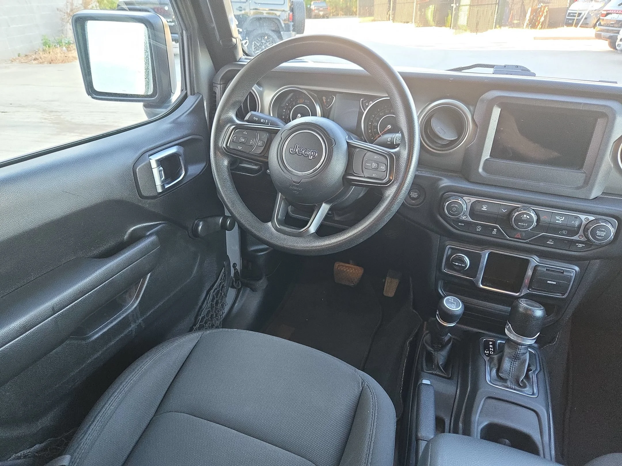 Used 2023 Sting-Gray Clearcoat Jeep Sport image 9