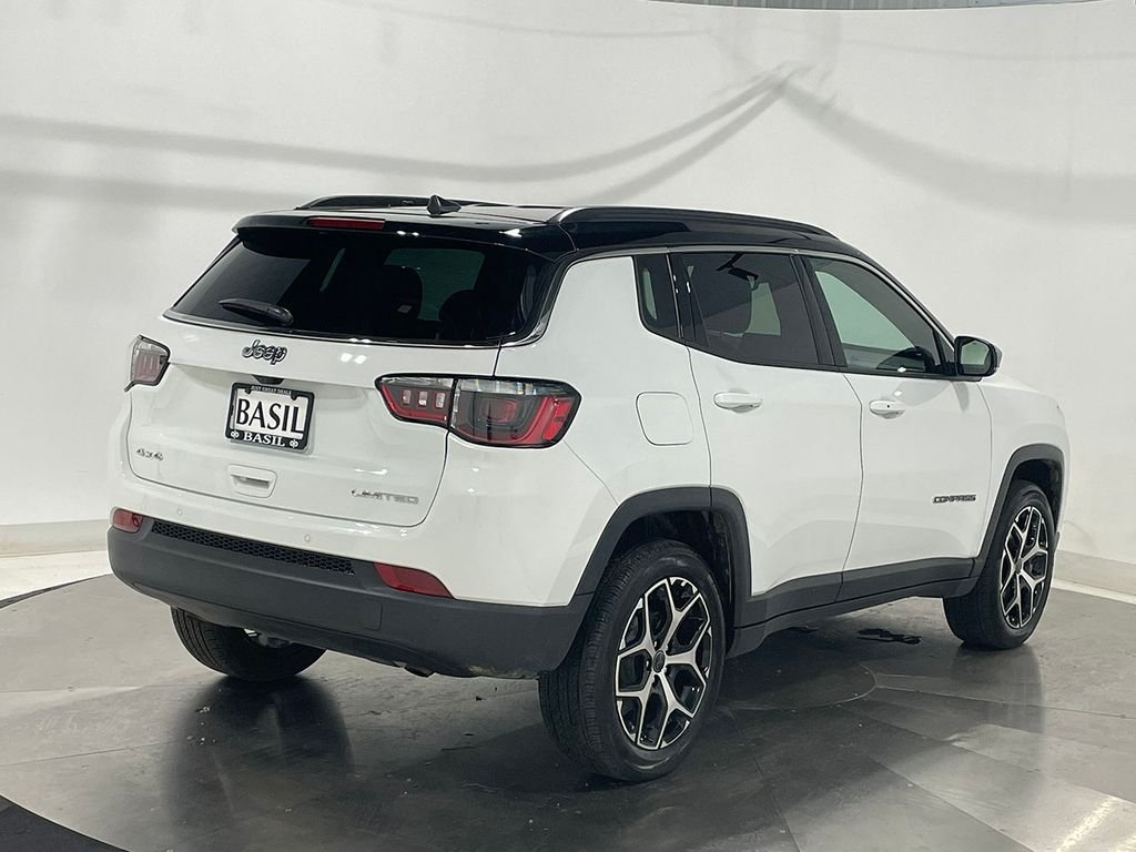 Used 2026 White/off-white Jeep Limited image 11