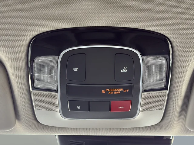 Used 2023 Silver Hyundai SEL image 36