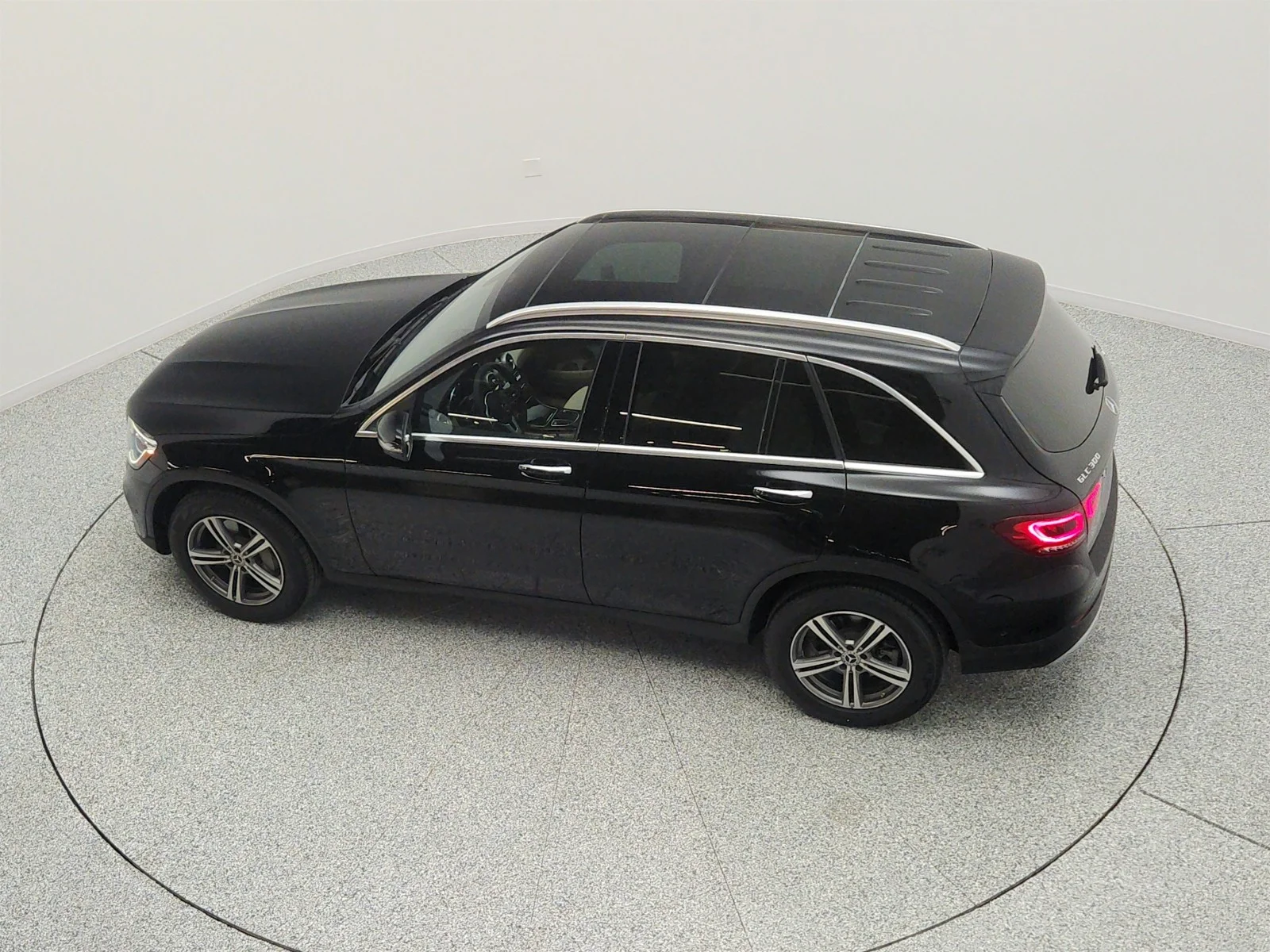 Used 2020 Black Mercedes-Benz GLC 300 4MATIC® SUV image 29