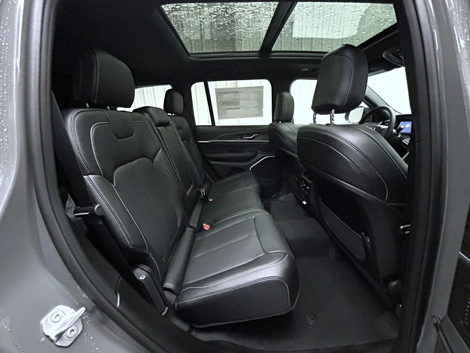 New 2027 Gray Jeep Limited Reserve image 18
