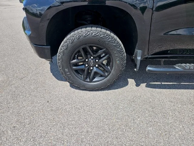 Used 2024 Black Chevrolet Custom Trail Boss image 27