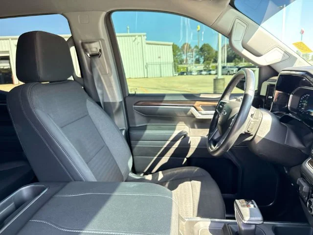 Used 2023 White Chevrolet RST image 22