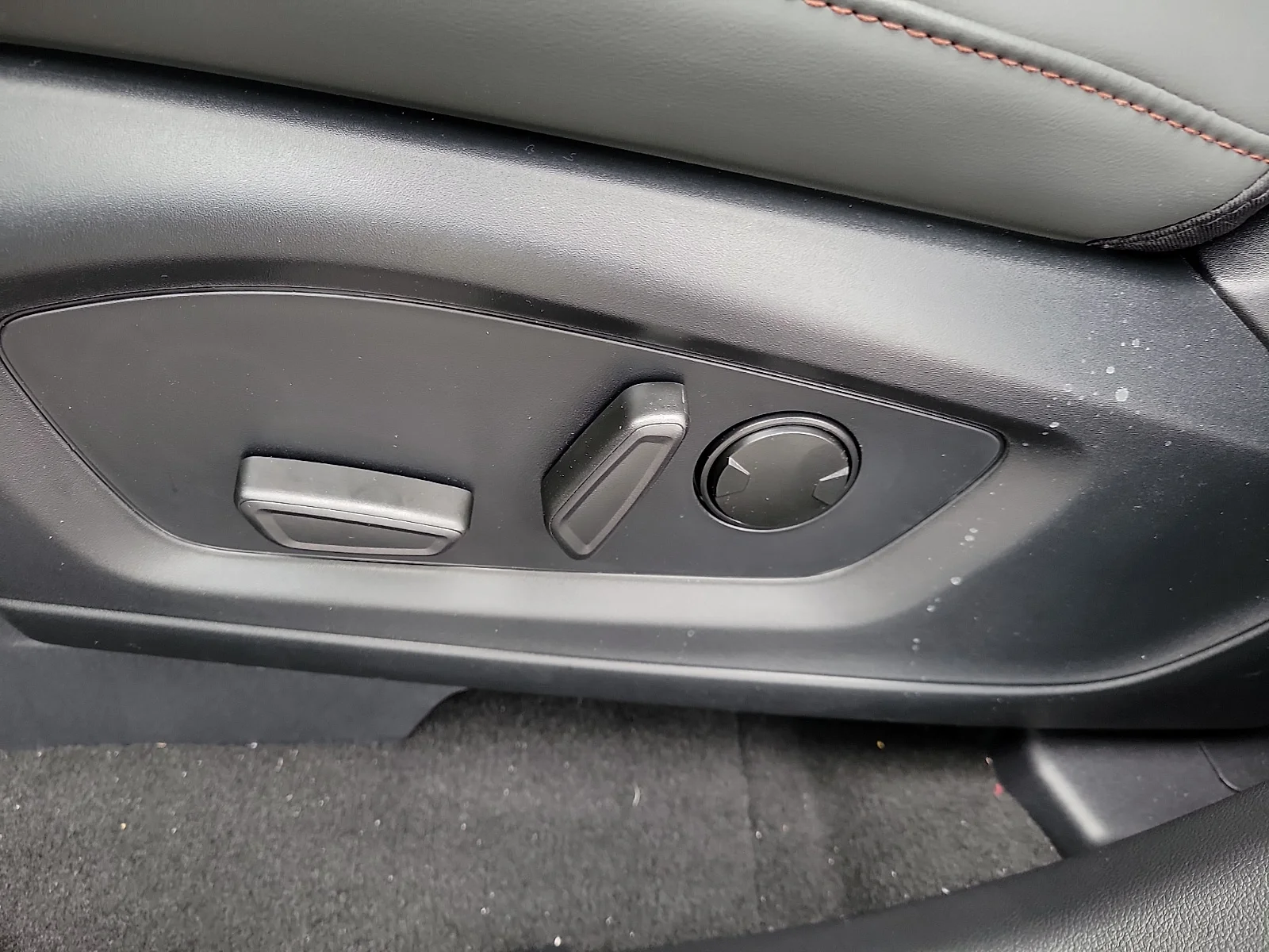 New 2026 Agate Black Metallic Ford Active image 13