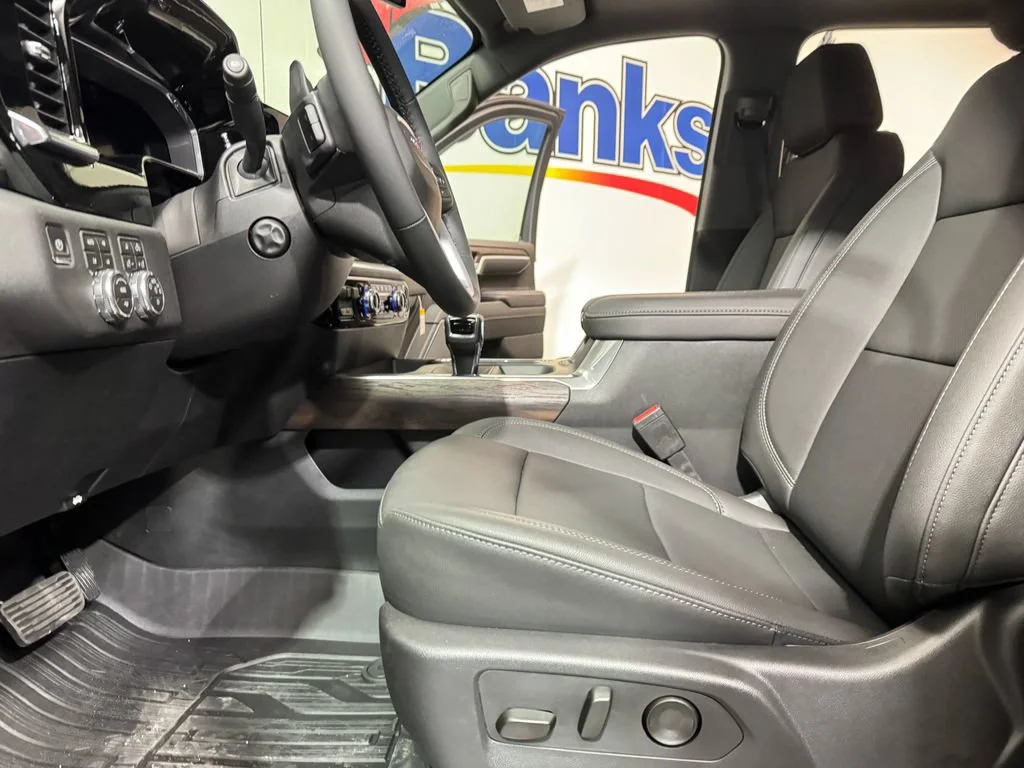 New 2026 Onyx Black GMC SLT image 10