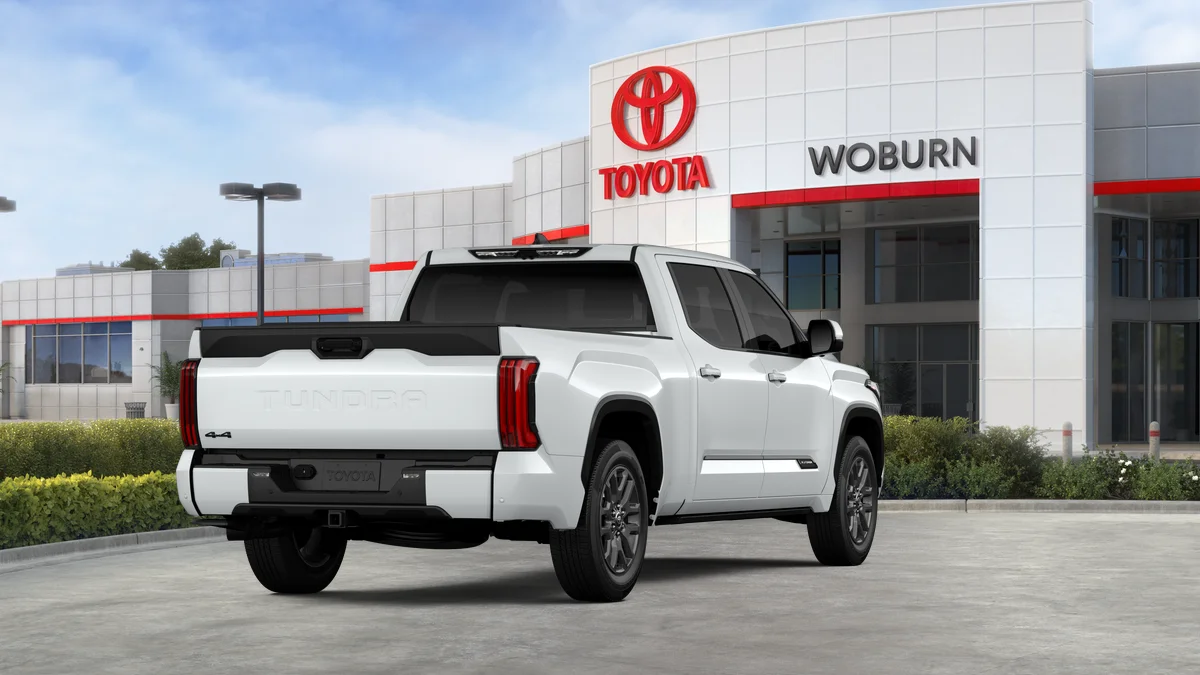 New 2026 Wind Chill Pearl Toyota Platinum image 17