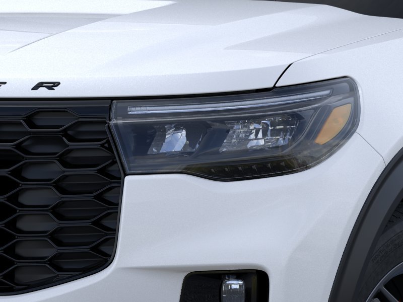 New 2026 Star White Metallic Tri-Coat Ford ST-Line image 31