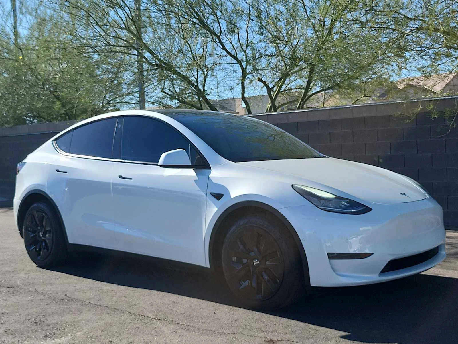 Used 2021 Tesla Model Y Long Range with VIN 5YJYGDEEXMF122379 for sale in Las Vegas, NV