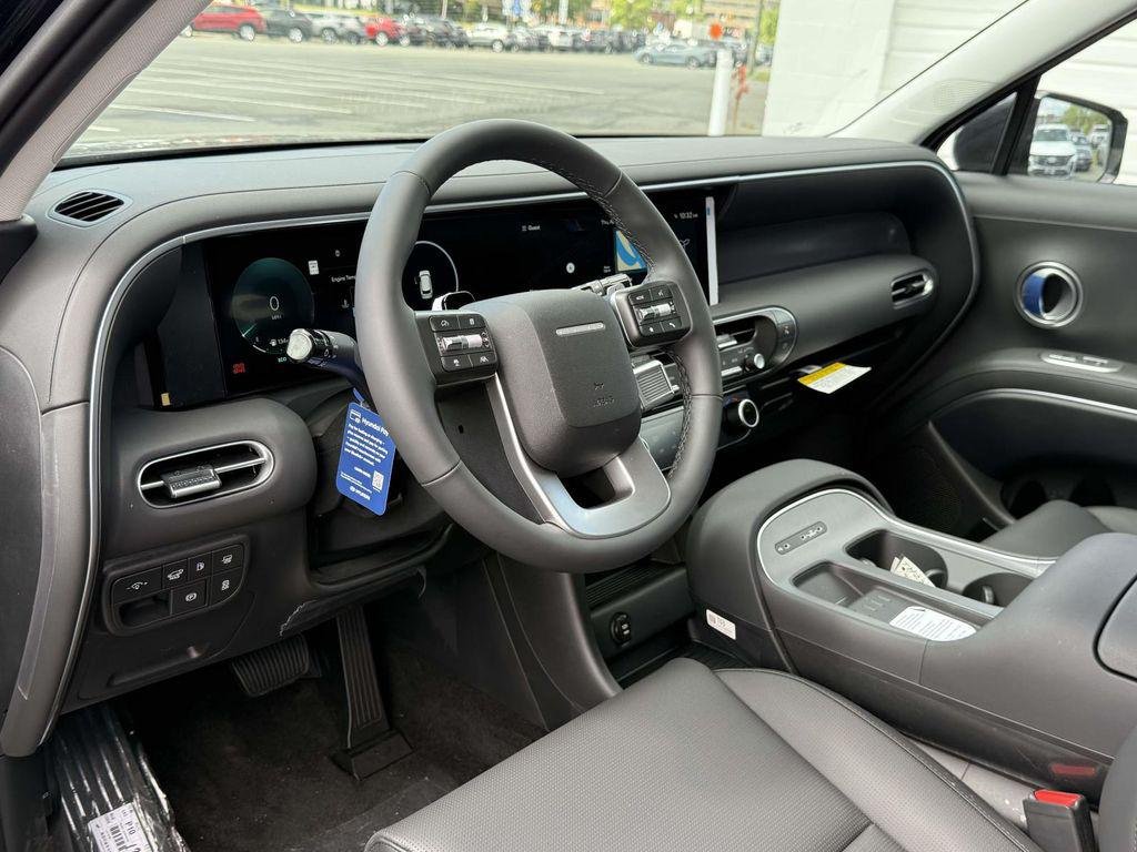 New 2026 Abyss Black Hyundai Blue SEL 7P image 2