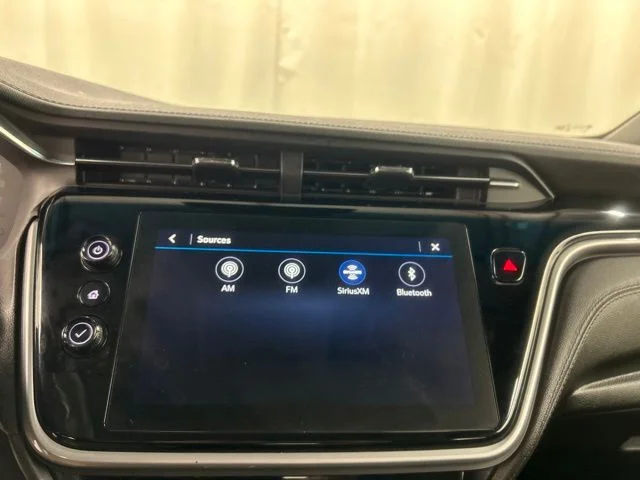 Used 2022 White Chevrolet 1LT image 14
