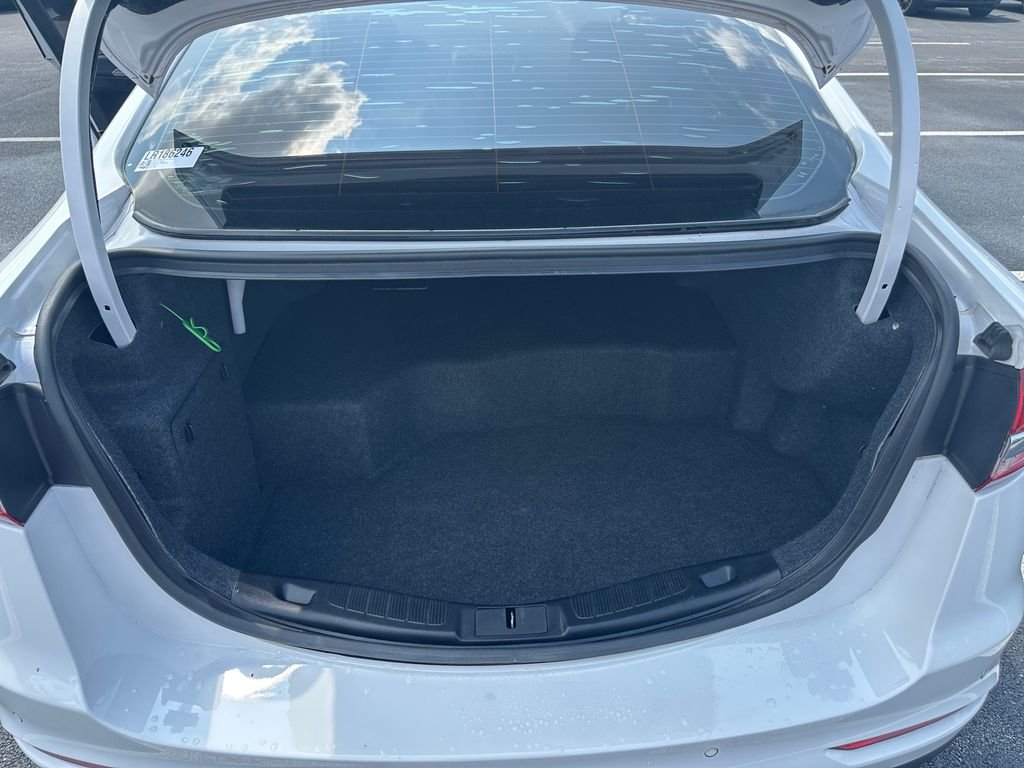 Used 2020 White Ford SE image 9