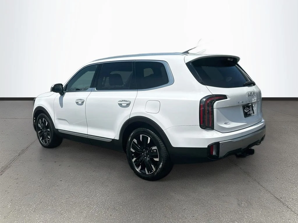 Certified Used 2023 White Kia SX-Prestige image 5