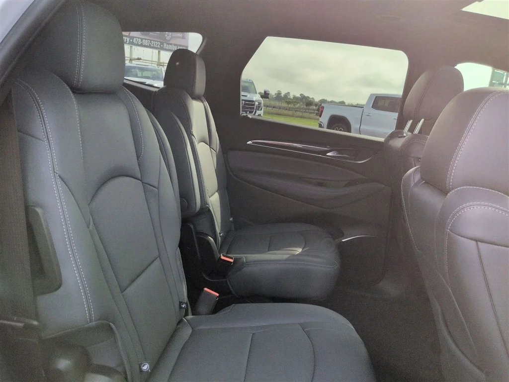 Used 2024 White Frost Tricoat Buick Essence image 28