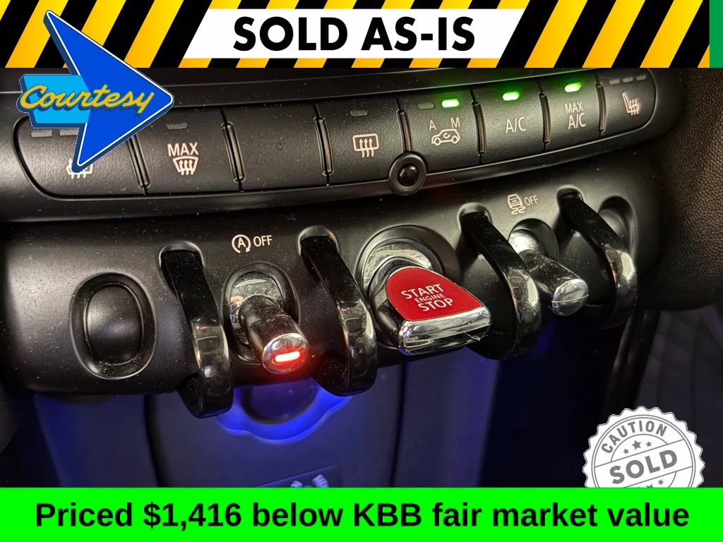 Used 2015 Red MINI Base image 26