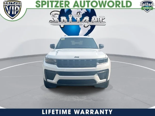 New 2026 Bright White Clear-Coat Exterior Paint Jeep Altitude image 4