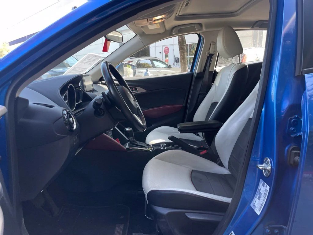 Used 2017 Dynamic Blue Mica Mazda Grand Touring image 20