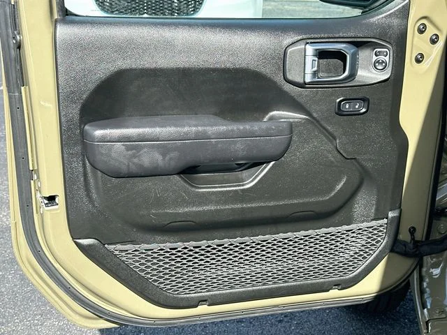 Certified Used 2025 Green Jeep Sport S image 18