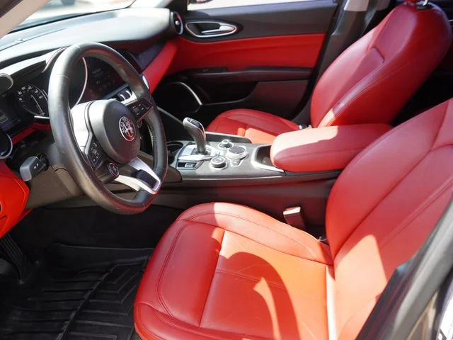 Used 2020 Gray Alfa Romeo Base image 17