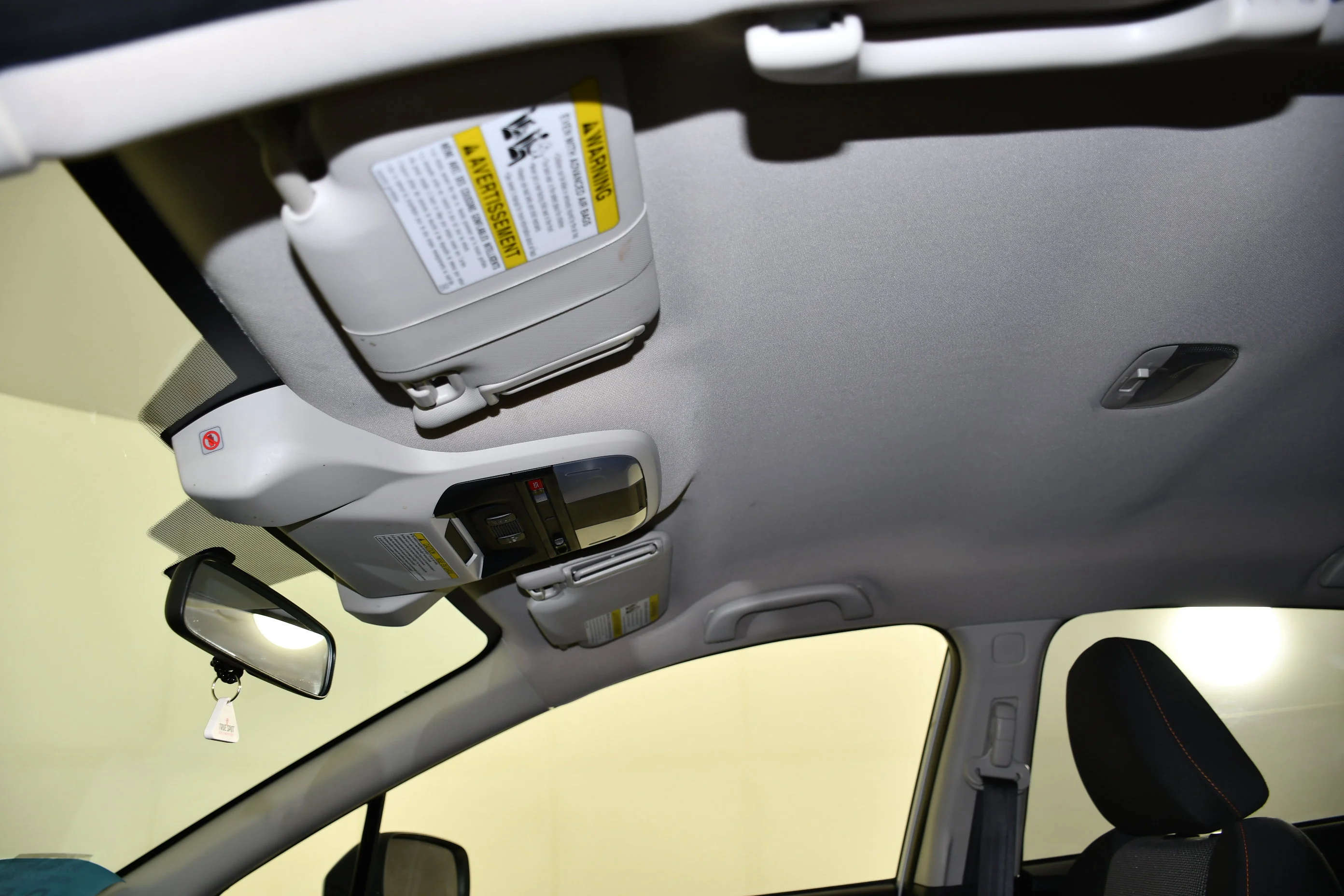 Used 2022 Crystal White Pearl Subaru Premium image 39