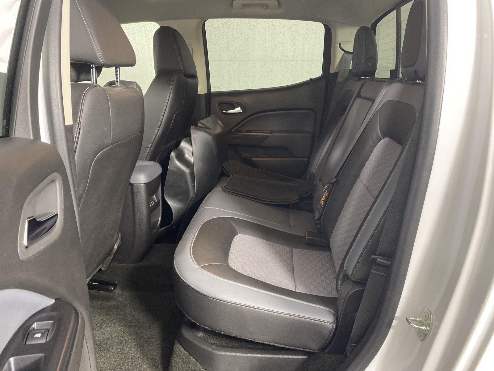 Used 2016 Summit White Chevrolet 4WD Z71 image 21