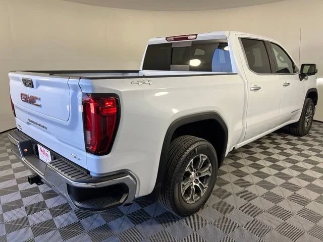 2026 GMC Sierra 1500 SLT - Photo 7