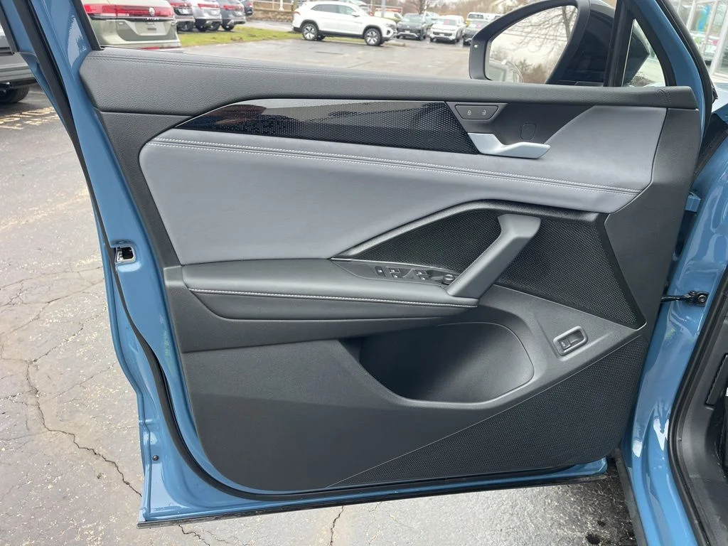 New 2026 Monterey Blue with Deep Black Roof Volkswagen 2.0T SE R-Line Black image 17