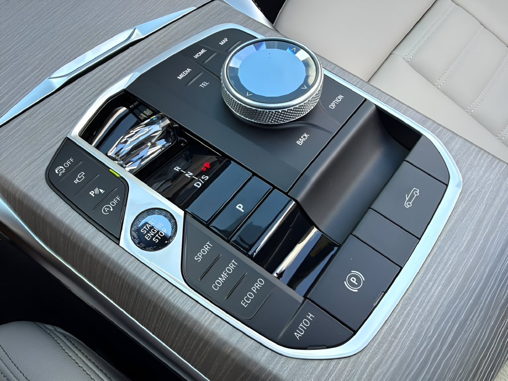 New 2027 Brooklyn Grey Metallic BMW M440i xDrive image 19